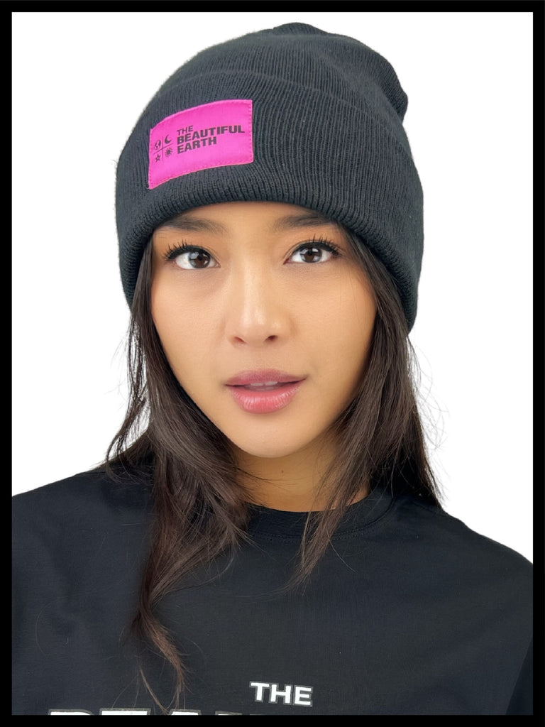 THE YEAR-ROUND BEANIE in ONYX w/ PINK PATCH on RACHEL THE BEAUTIFUL EARTH | Conscious Clothing Brand + Healthy Essentials
